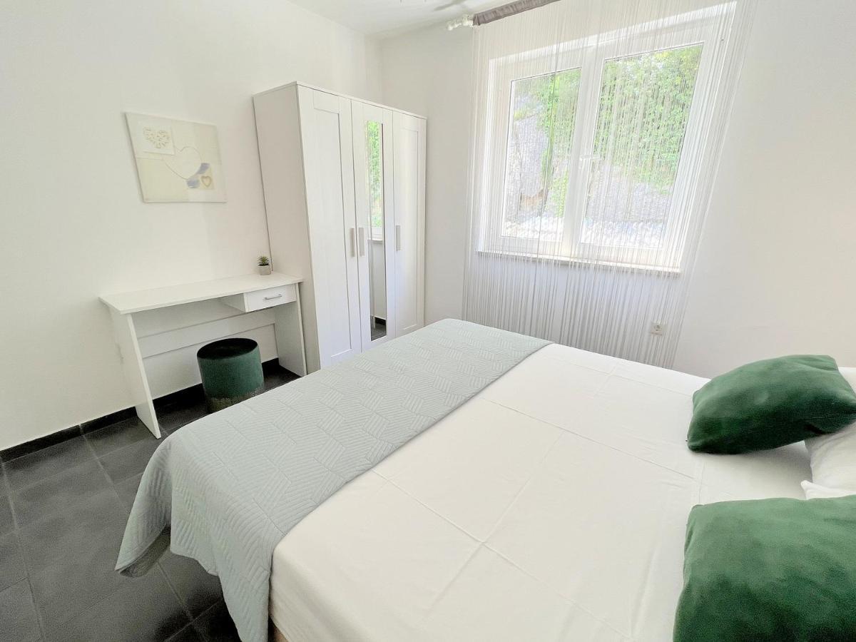 Rab City Apartment Greeny 拉布 外观 照片