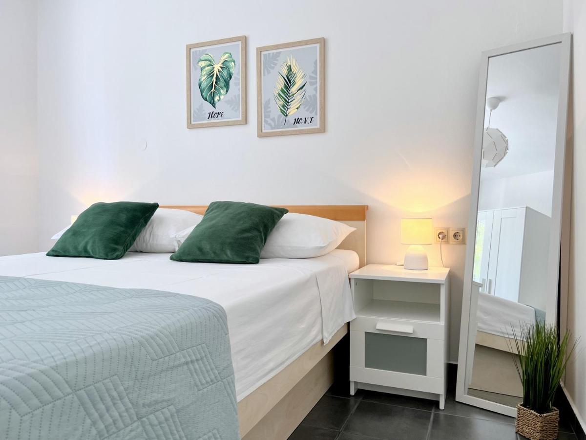 Rab City Apartment Greeny 拉布 外观 照片